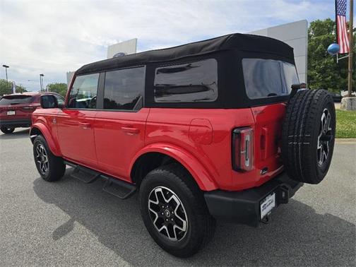 2024 Ford Bronco Outer Banks