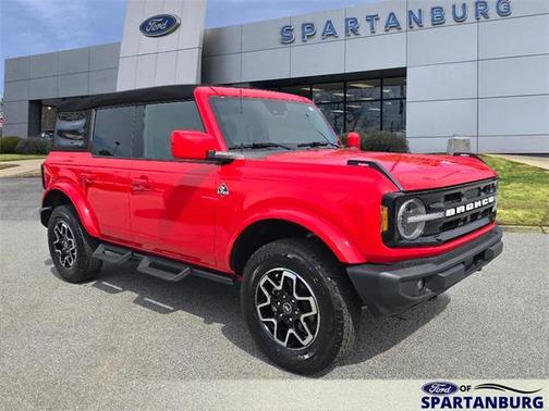 2024 Ford Bronco Outer Banks