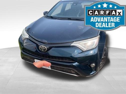 2017 Toyota RAV4 SE