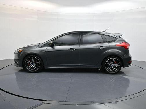 2018 Ford Focus ST ST