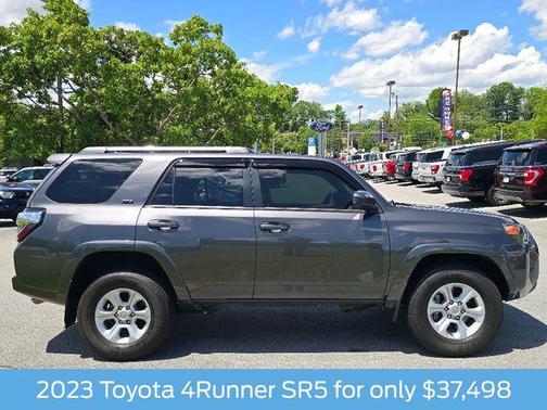 2023 Toyota 4Runner SR5