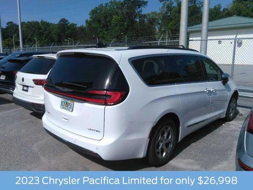 2023 Chrysler Pacifica Limited