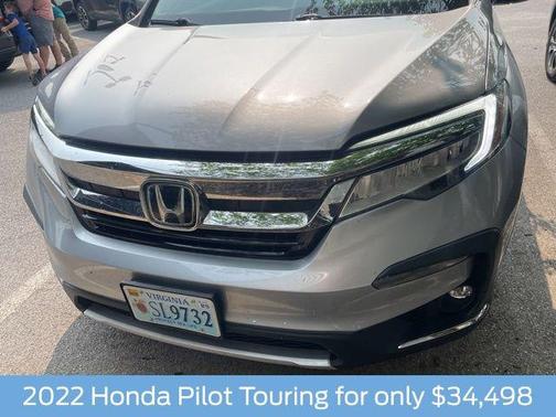2022 Honda Pilot Touring 8-Passenger