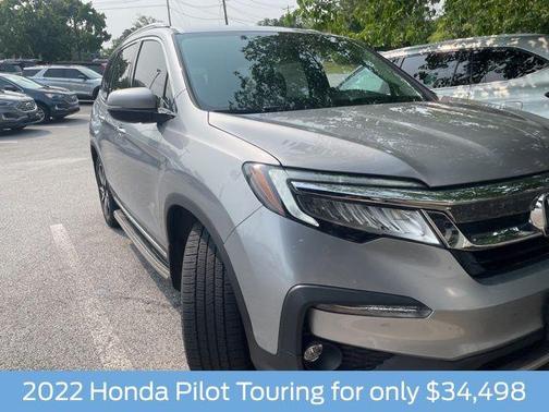2022 Honda Pilot Touring 8-Passenger