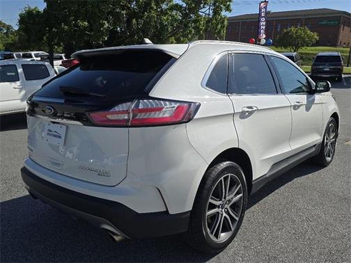 2020 Ford Edge Titanium