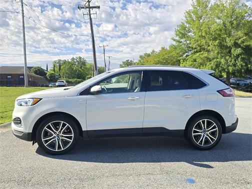 2020 Ford Edge Titanium