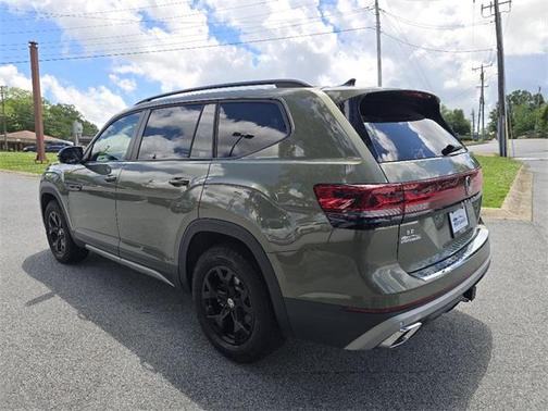 2024 Volkswagen Atlas 2.0T SE w/Technology 4MOTION