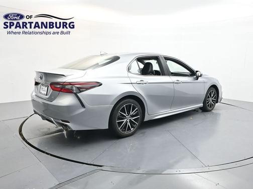 Celestial Silver Metallic 2023 Toyota Camry SE