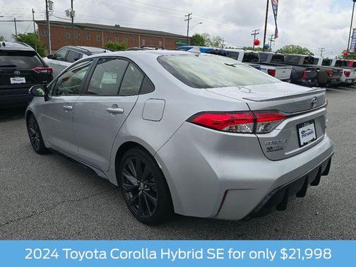 2024 Toyota Corolla Hybrid SE