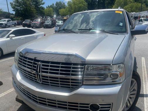 2013 Lincoln Navigator Base