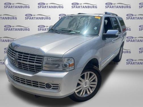 2013 Lincoln Navigator Base