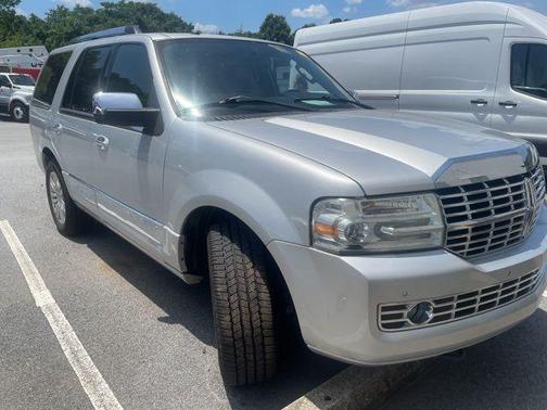 2013 Lincoln Navigator Base