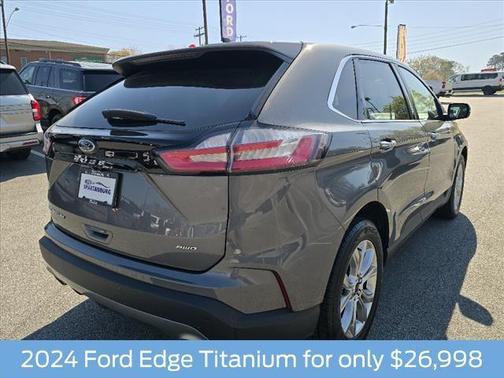 2024 Ford Edge Titanium