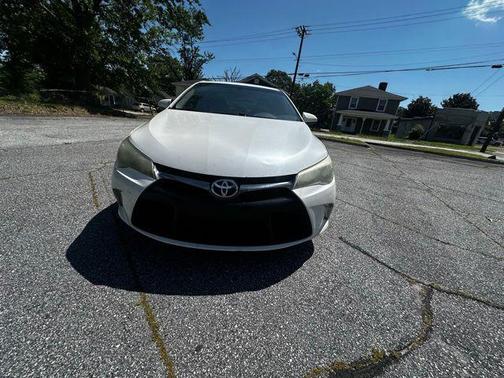 2016 Toyota Camry SE w/Special Edition Pkg