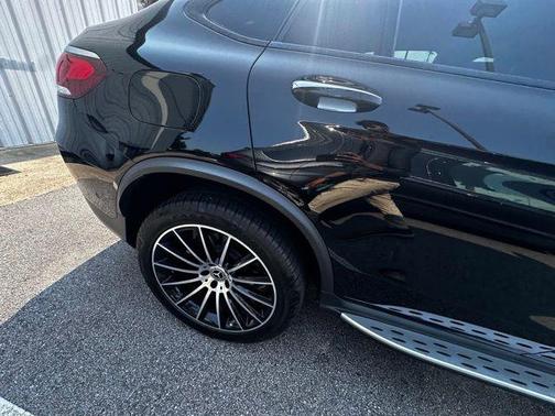 2021 Mercedes-Benz GLC 300 4MATIC Coupe