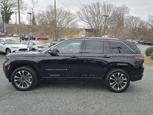 2022 Jeep Grand Cherokee Overland