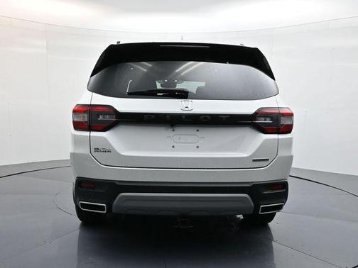 2024 Honda Pilot Touring 8-Passenger