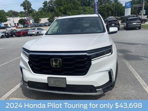 2024 Honda Pilot Touring 8-Passenger