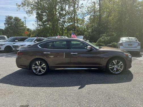 2016 INFINITI Q70L 3.7X