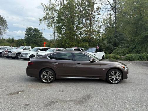 2016 INFINITI Q70L 3.7X