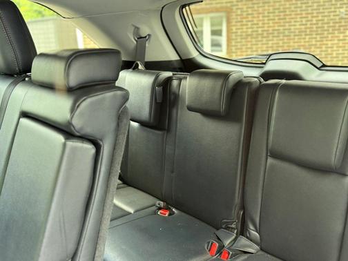 Celestial Silver Metallic 2019 Toyota Highlander XLE