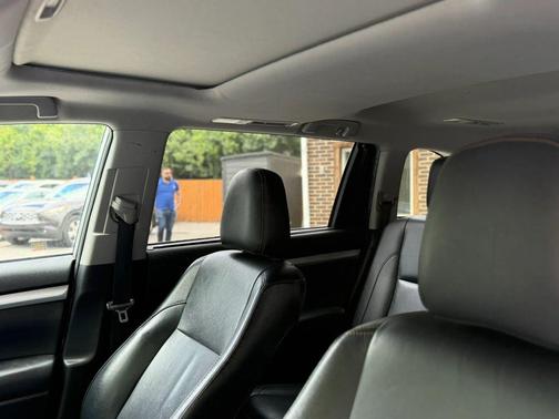 Celestial Silver Metallic 2019 Toyota Highlander XLE