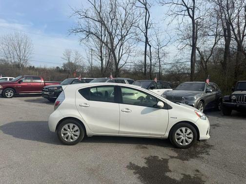 2013 Toyota Prius c Two