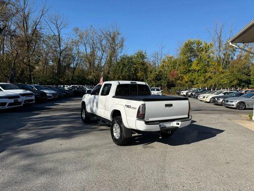 2015 Toyota Tacoma Base