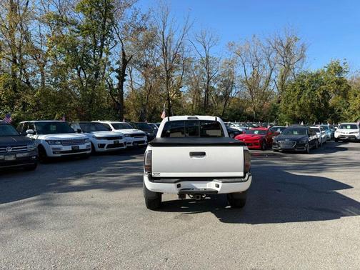 2015 Toyota Tacoma Base