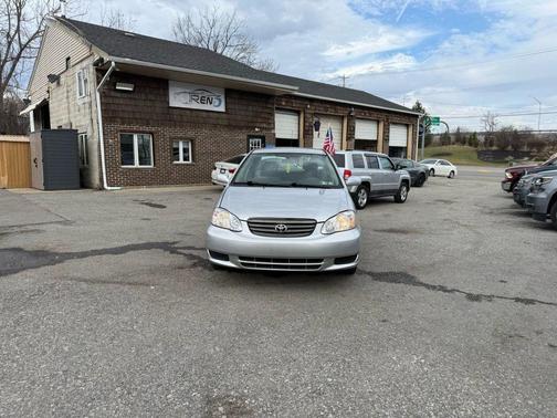 2004 Toyota Corolla LE