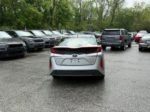 Classic Silver Metallic 2017 Toyota Prius Prime Premium