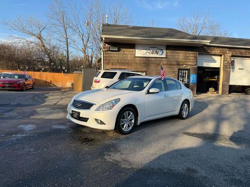 2013 INFINITI G37x Base