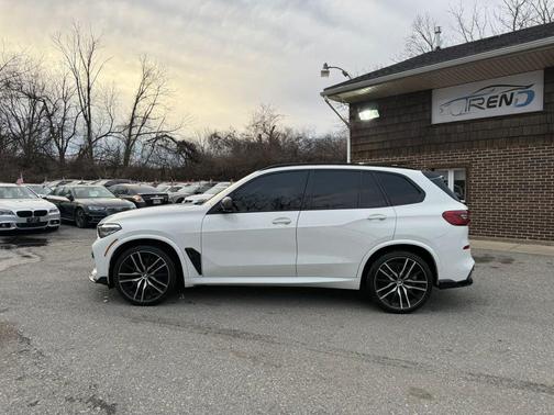 White 2019 BMW X5 xDrive40i