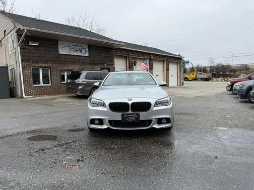 2015 BMW 550 550i Sedan 4D