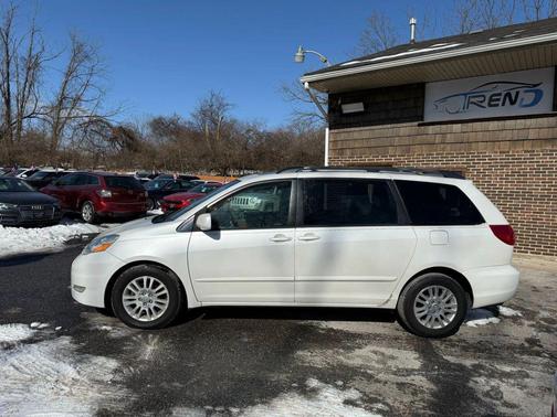 2008 Toyota Sienna XLE Limited