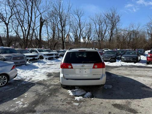 2008 Toyota Sienna XLE Limited