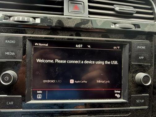 2018 Volkswagen Golf GTI 2.0T S 4-Door