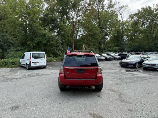 2015 Land Rover LR2 HSE Sport Utility 4D