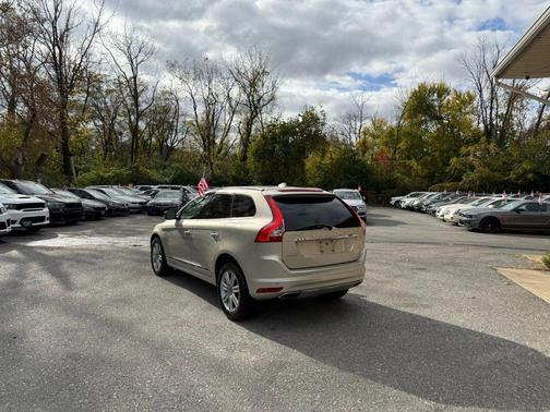 2017 Volvo XC60 T5 Inscription
