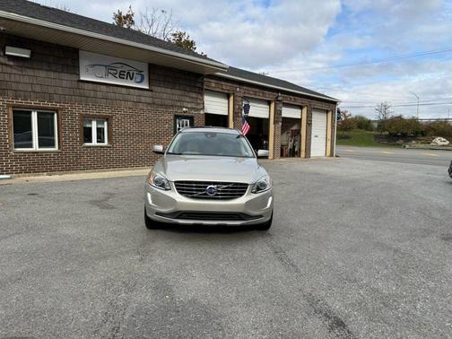 2017 Volvo XC60 T5 Inscription