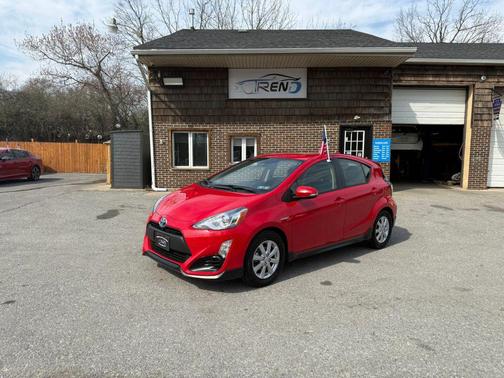 2017 Toyota Prius c Two