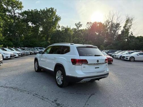 2018 Volkswagen Atlas 3.6L SEL Premium