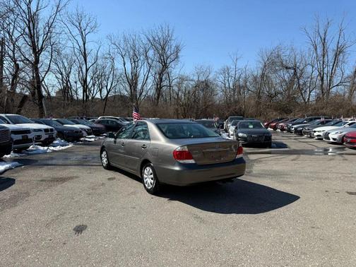 2006 Toyota Camry LE