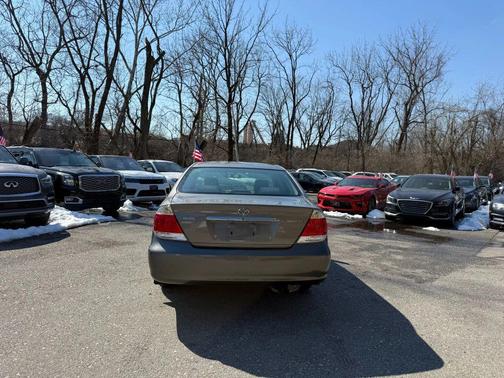 2006 Toyota Camry LE