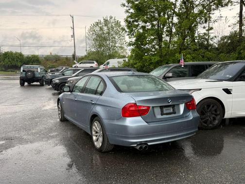 Blue 2011 BMW 328 xDrive