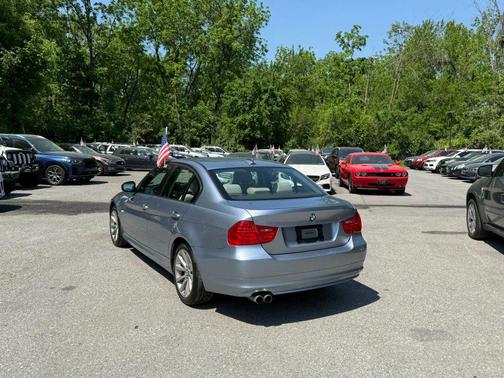 Blue 2011 BMW 328 xDrive