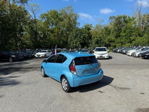 2016 Toyota Prius c Four