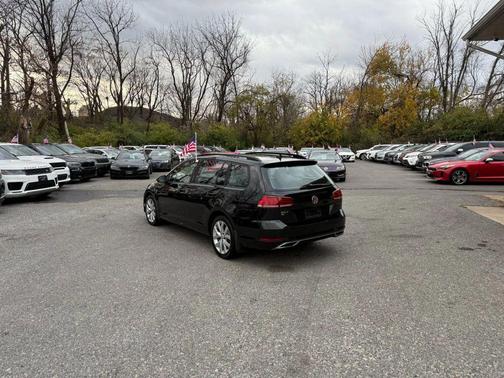 2019 Volkswagen Golf SportWagen TSI SE