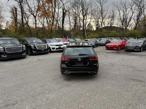 2019 Volkswagen Golf SportWagen TSI SE