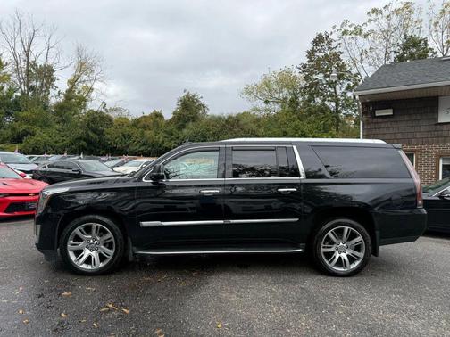 2017 Cadillac Escalade ESV Sport